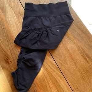Lululemon short leggings